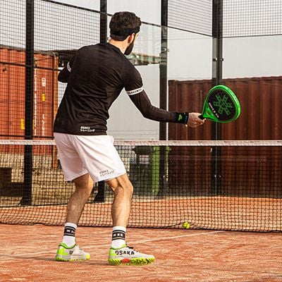 Wat is het verschil tussen tennis en padel?